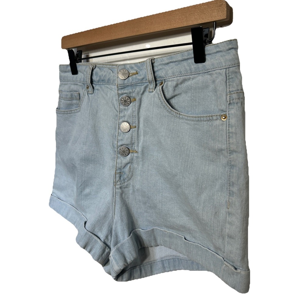 Urban Outfitters BDG Super High Rise Foxy Jean Shorts Light Blue Wash Size 29